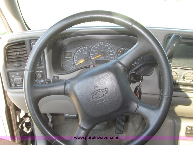 image for item F7137 2000 Chevrolet Silverado 1500 LT Z71 Ext. Cab pickup truck