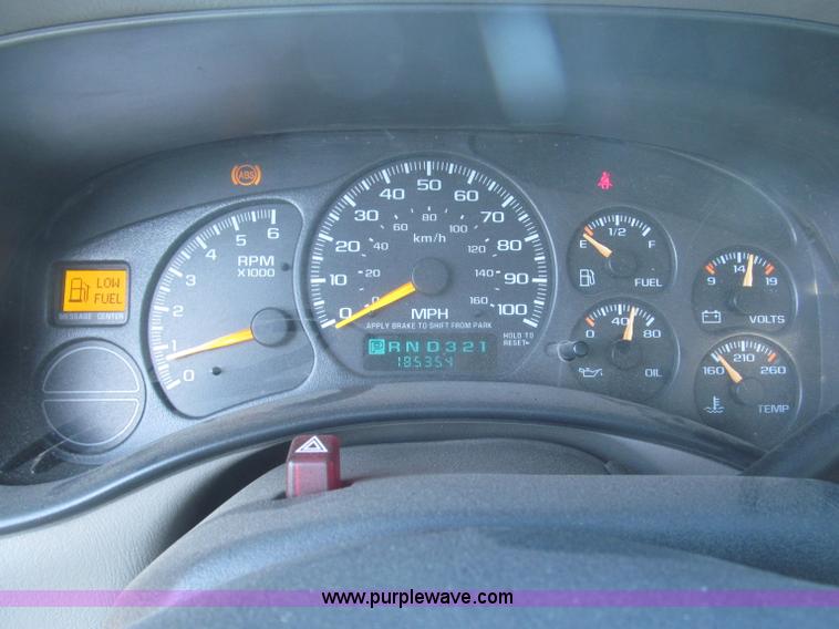 image for item F7137 2000 Chevrolet Silverado 1500 LT Z71 Ext. Cab pickup truck