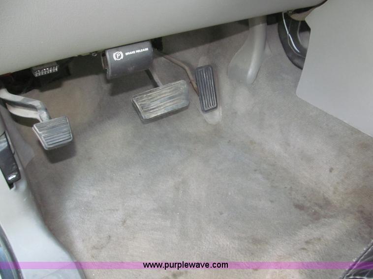 image for item F7137 2000 Chevrolet Silverado 1500 LT Z71 Ext. Cab pickup truck