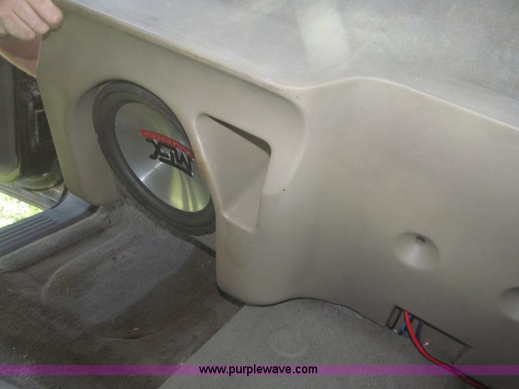 image for item F7137 2000 Chevrolet Silverado 1500 LT Z71 Ext. Cab pickup truck