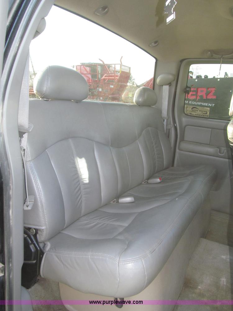 image for item F7137 2000 Chevrolet Silverado 1500 LT Z71 Ext. Cab pickup truck