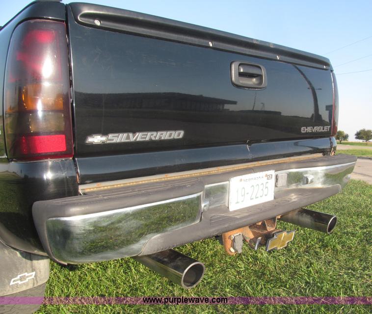 image for item F7137 2000 Chevrolet Silverado 1500 LT Z71 Ext. Cab pickup truck
