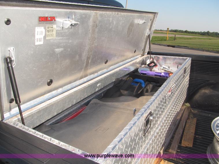 image for item F7137 2000 Chevrolet Silverado 1500 LT Z71 Ext. Cab pickup truck