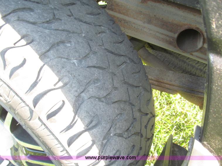 image for item F7137 2000 Chevrolet Silverado 1500 LT Z71 Ext. Cab pickup truck