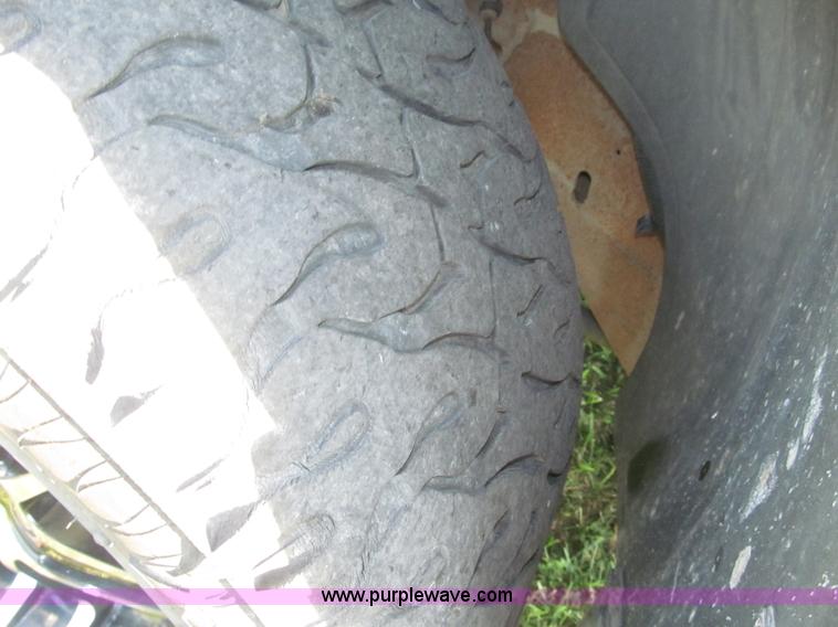 image for item F7137 2000 Chevrolet Silverado 1500 LT Z71 Ext. Cab pickup truck