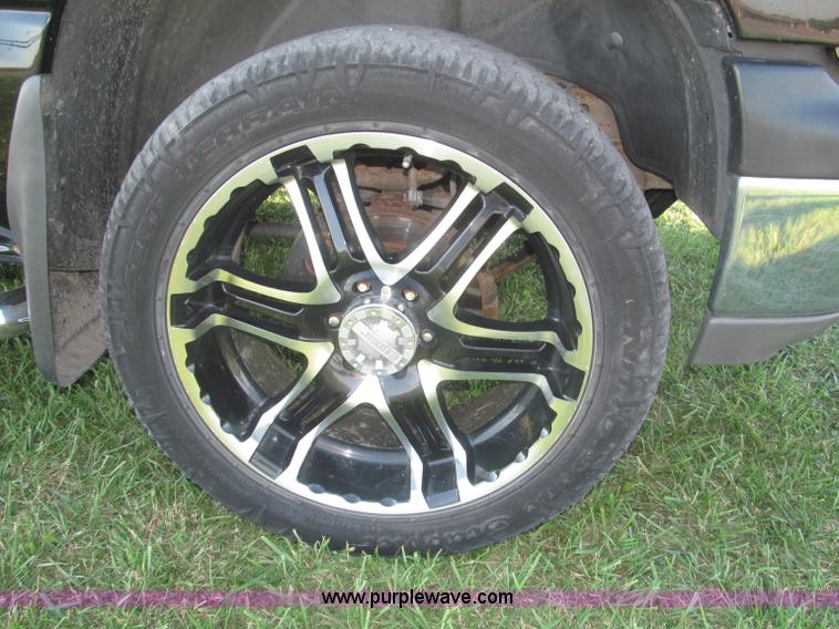 image for item F7137 2000 Chevrolet Silverado 1500 LT Z71 Ext. Cab pickup truck