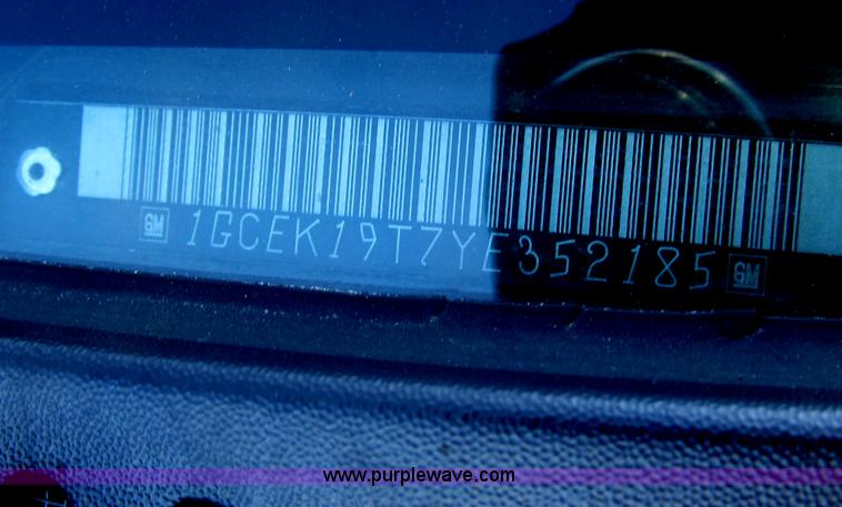 image for item F7137 2000 Chevrolet Silverado 1500 LT Z71 Ext. Cab pickup truck