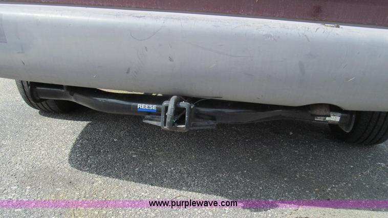 image for item G2125 1999 Dodge Grand Caravan SE van