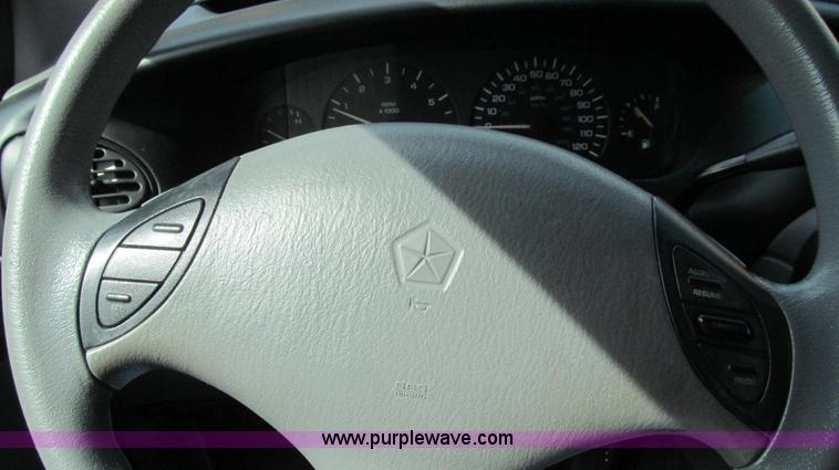 image for item G2125 1999 Dodge Grand Caravan SE van