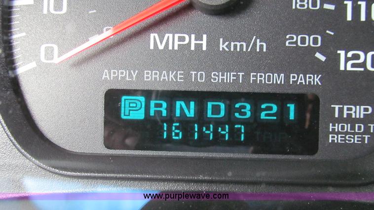 image for item G2128 2001 Chevrolet Impala