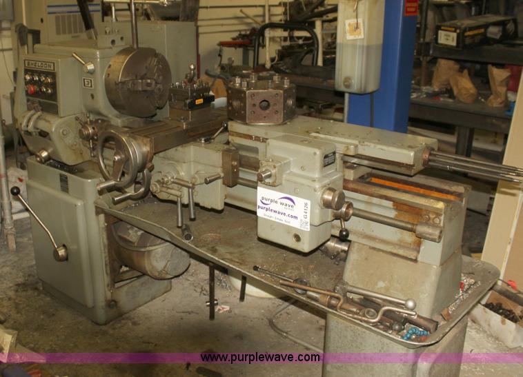 image for item G4126 Sheldon 3R lathe