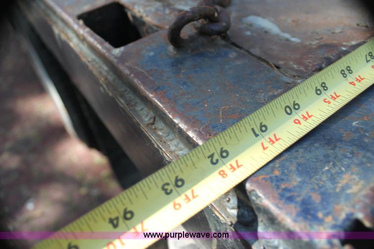 image for item G4231 1988 International S1654 flatbed truck