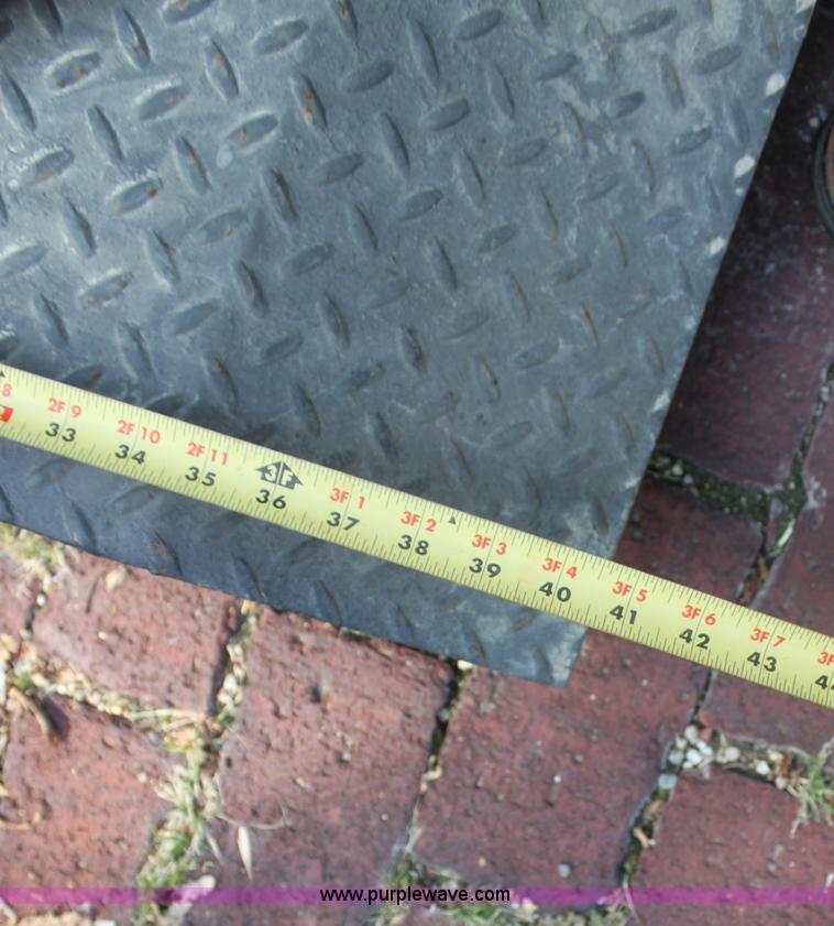 image for item G4231 1988 International S1654 flatbed truck