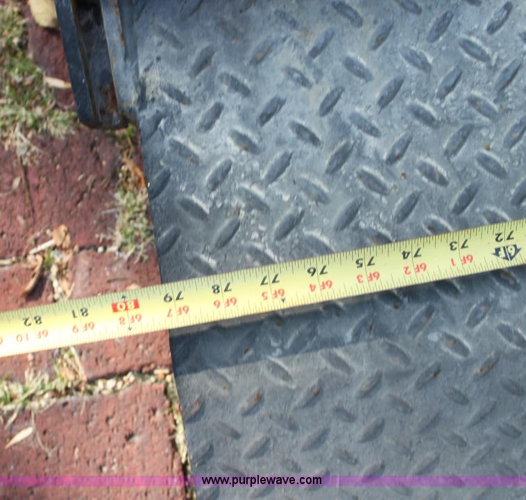 image for item G4231 1988 International S1654 flatbed truck