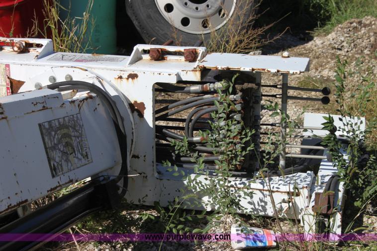 image for item G4238 IMT 9000 crane