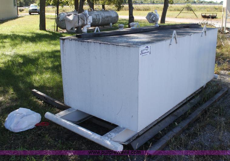 image for item G4239 Divio steel fuel tank