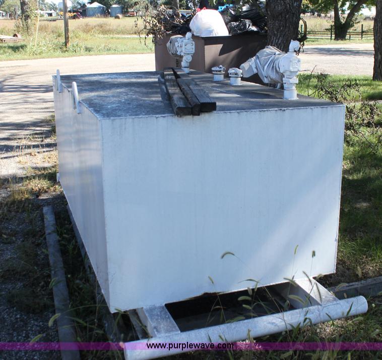 image for item G4239 Divio steel fuel tank