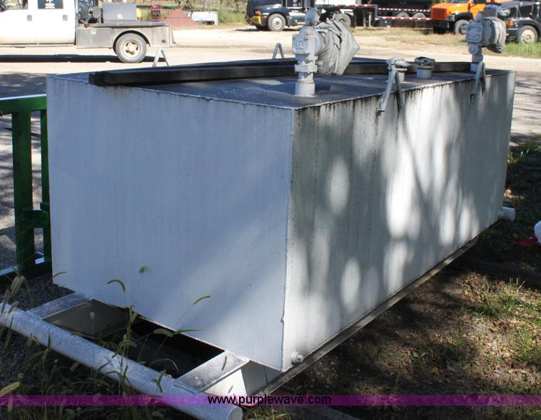 image for item G4239 Divio steel fuel tank