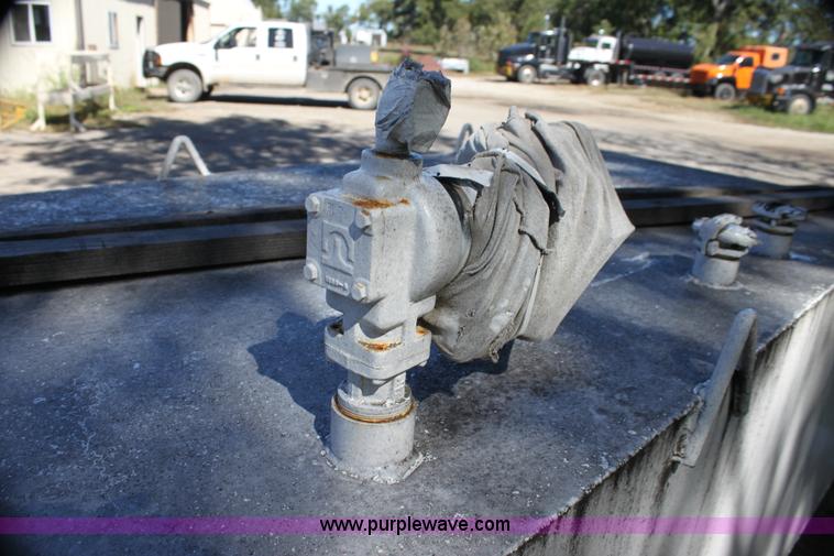 image for item G4239 Divio steel fuel tank