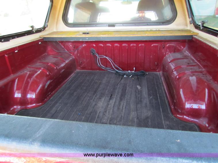 image for item G4241 2006 Chevrolet Colorado LT Crew Cab pickup truck