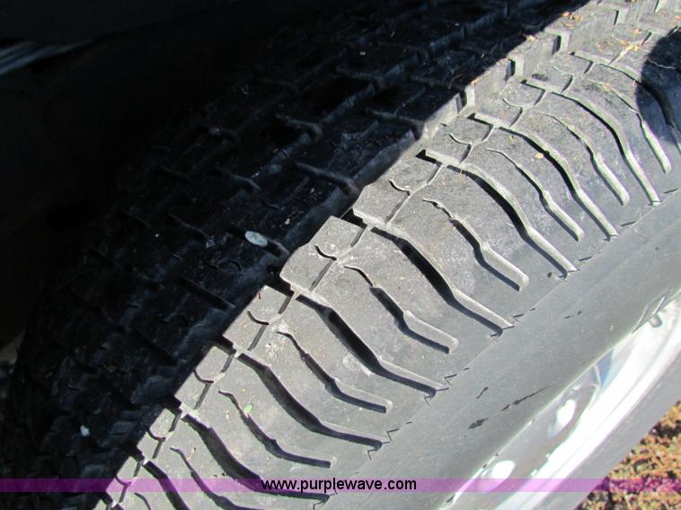 image for item G4241 2006 Chevrolet Colorado LT Crew Cab pickup truck