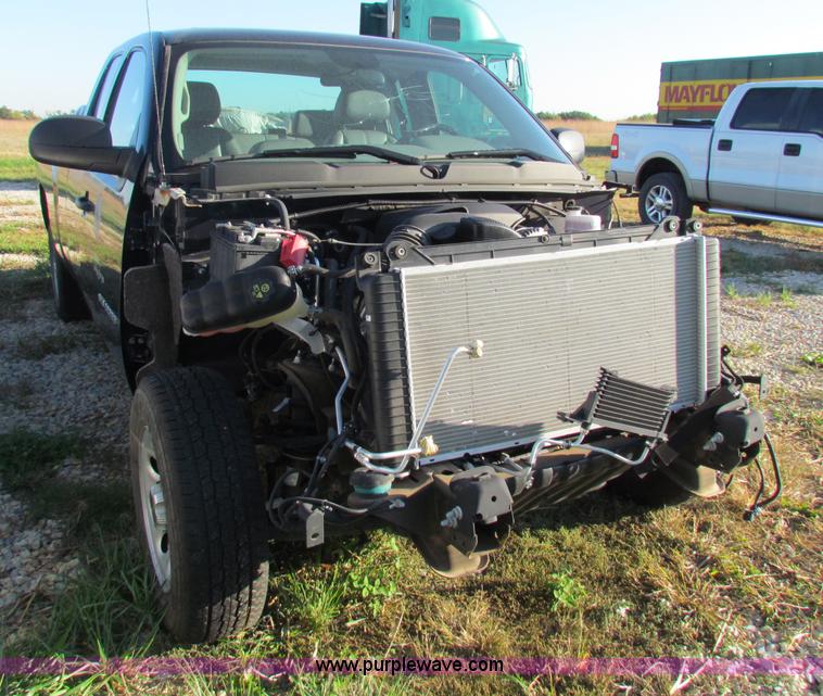 image for item G4242 2012 Chevrolet Silverado 1500 Ext. Cab pickup truck