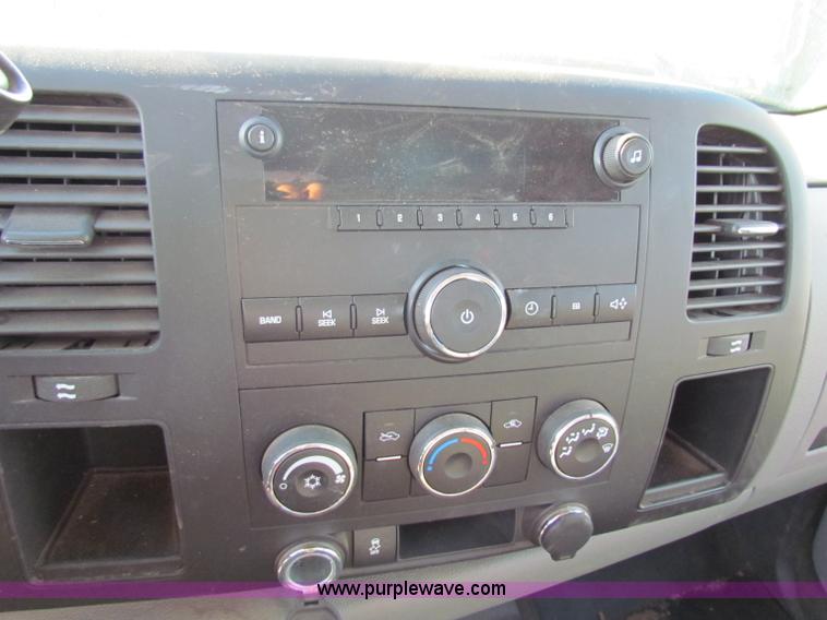 image for item G4242 2012 Chevrolet Silverado 1500 Ext. Cab pickup truck