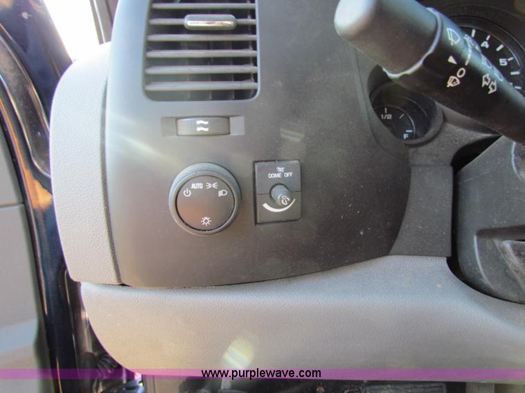 image for item G4242 2012 Chevrolet Silverado 1500 Ext. Cab pickup truck