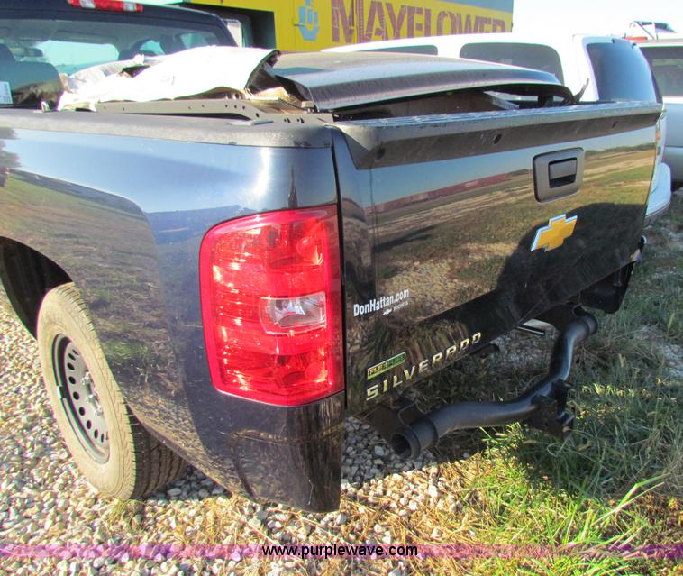 image for item G4242 2012 Chevrolet Silverado 1500 Ext. Cab pickup truck