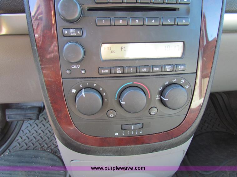 image for item G4243 2005 Chevrolet Uplander van