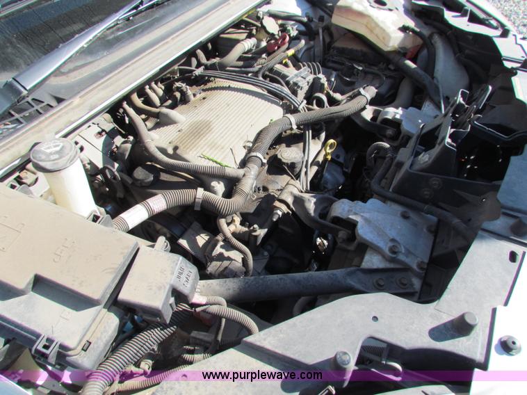 image for item G4243 2005 Chevrolet Uplander van