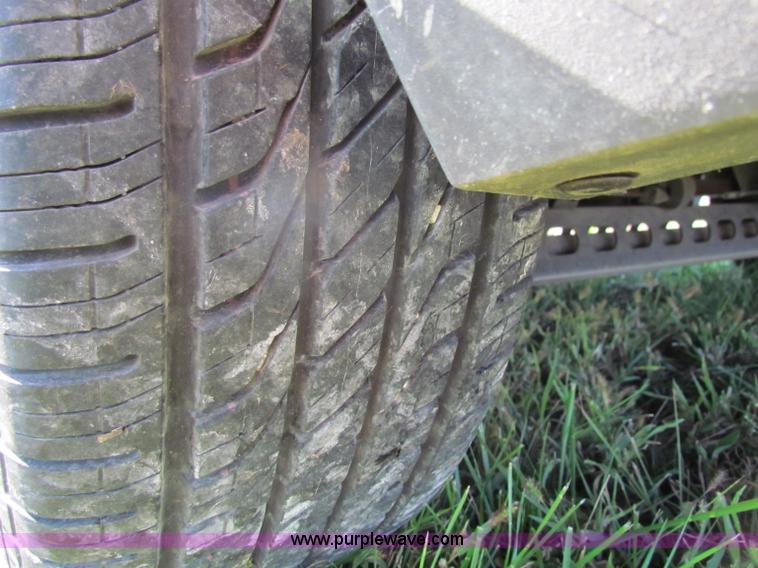 image for item G4243 2005 Chevrolet Uplander van