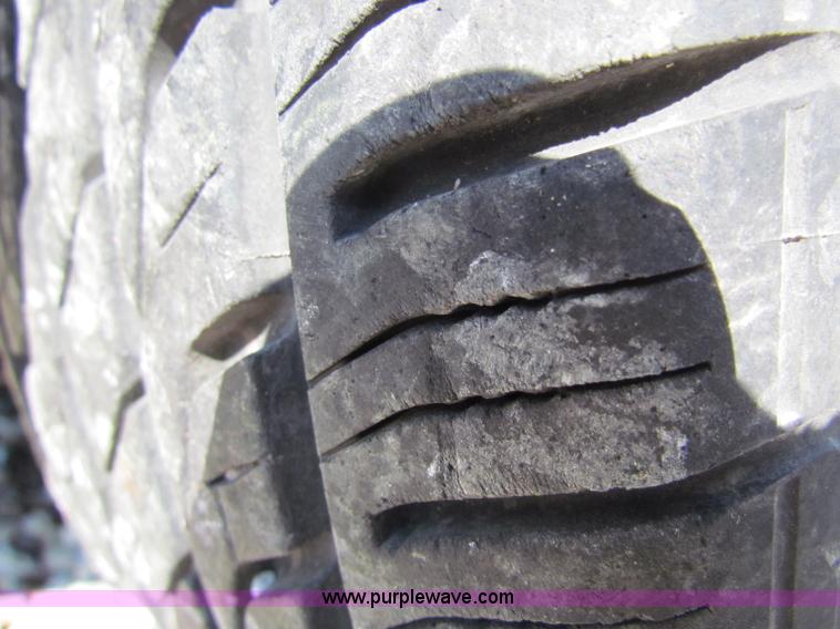 image for item G4243 2005 Chevrolet Uplander van