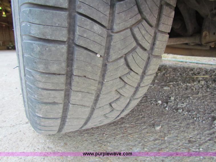 image for item G4244 1995 Lexus LS400