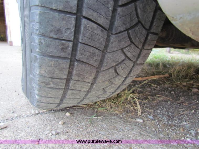 image for item G4244 1995 Lexus LS400