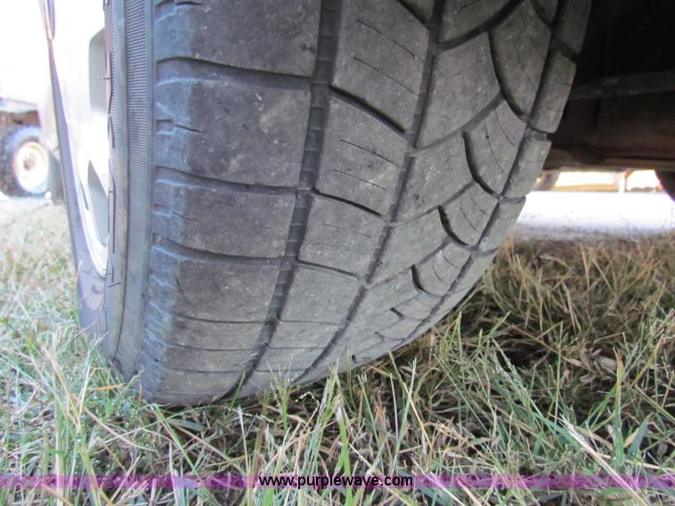 image for item G4244 1995 Lexus LS400