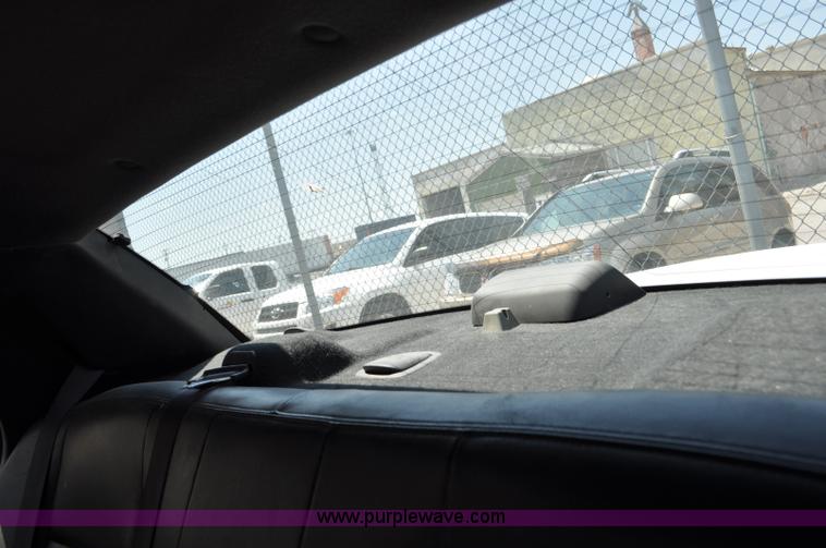 image for item G6063 2006 Ford Crown Victoria Police Interceptor