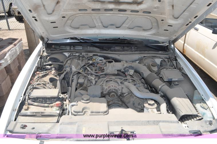 image for item G6063 2006 Ford Crown Victoria Police Interceptor