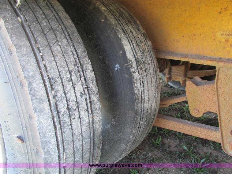 image for item G9408 1994 Trail King TK32-2201 trailer