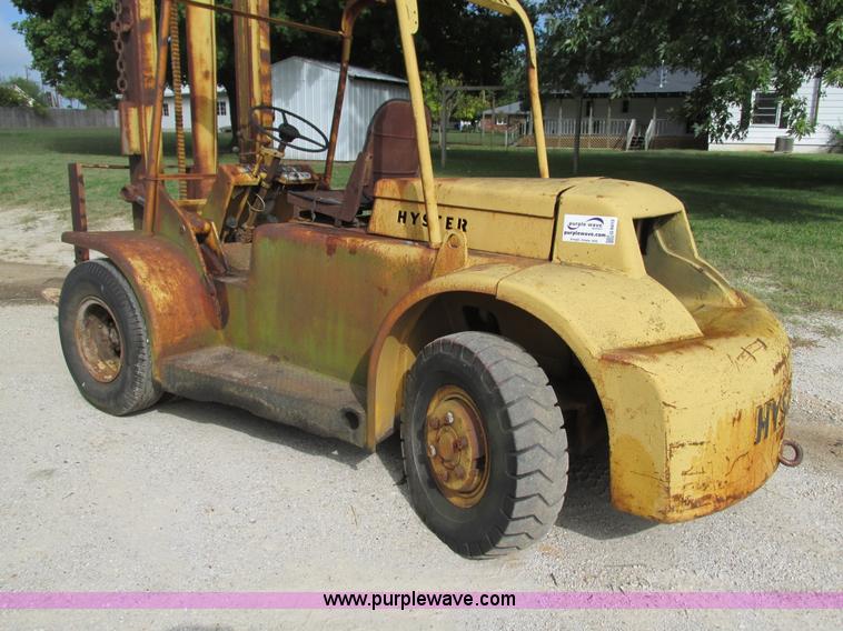 image for item G9415 1970 Hyster H150-CM1L forklift