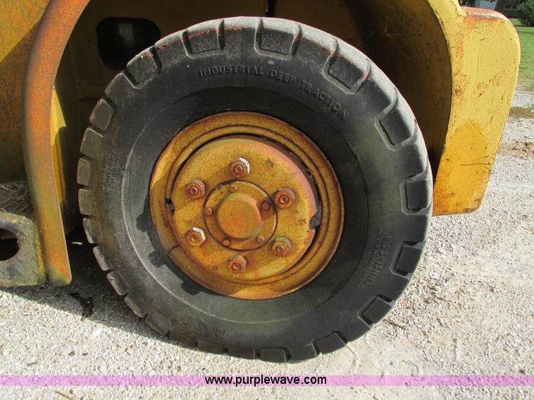 image for item G9415 1970 Hyster H150-CM1L forklift