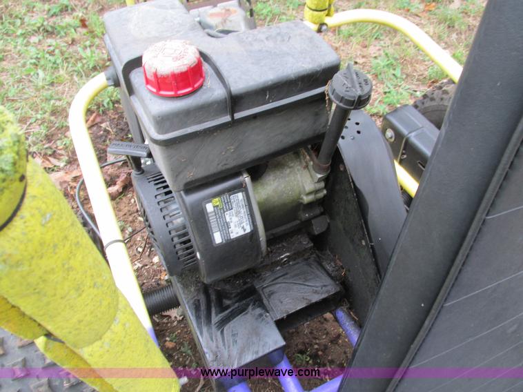 image for item G9419 Kart's International Bullet Sportsman Series go-kart