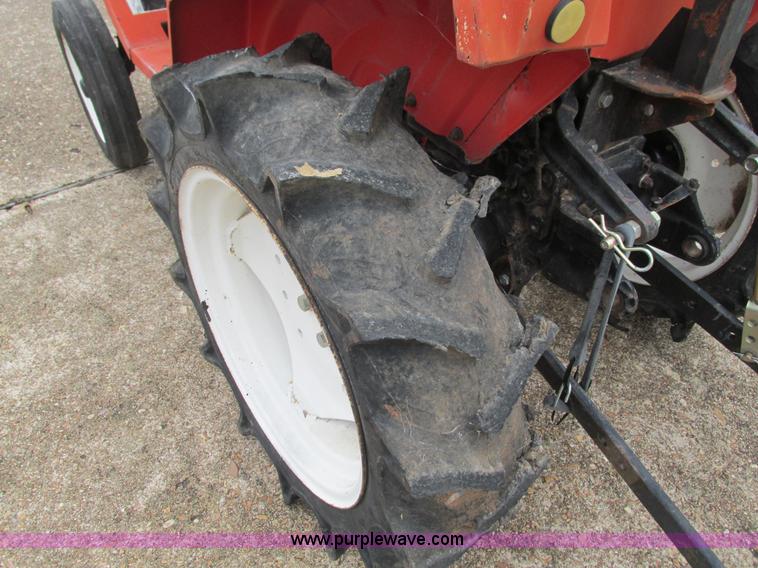 image for item G9422 Yanmar F16 tractor