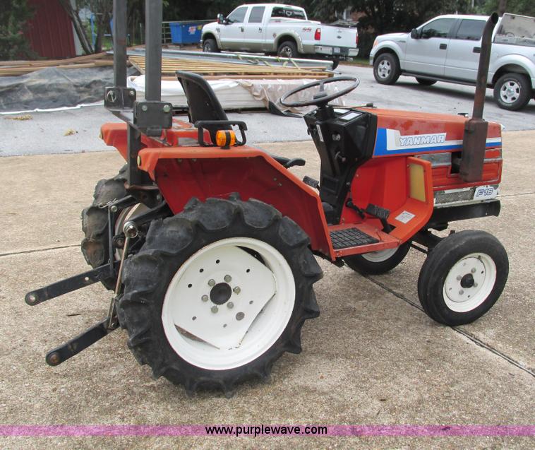 image for item G9422 Yanmar F16 tractor