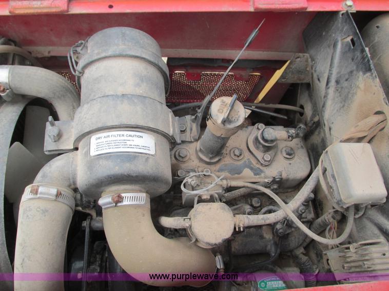 image for item G9422 Yanmar F16 tractor