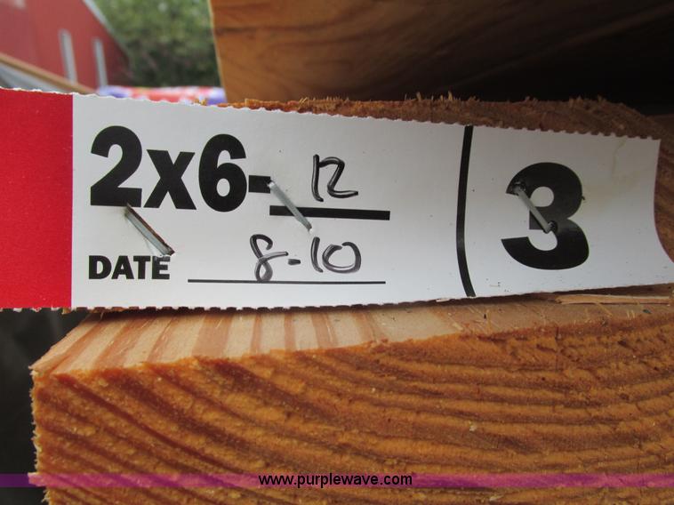 image for item G9423 (128) yellow pine boards