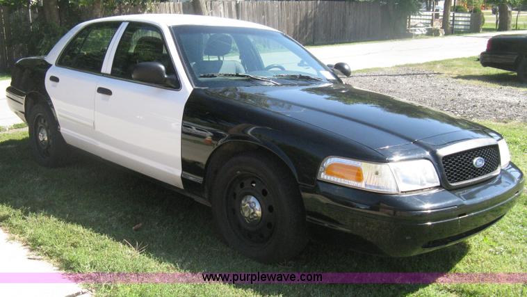image for item H6276 2008 Ford Crown Victoria Police Interceptor