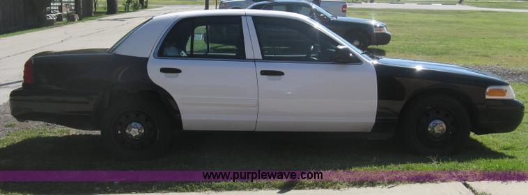 image for item H6276 2008 Ford Crown Victoria Police Interceptor