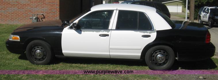 image for item H6276 2008 Ford Crown Victoria Police Interceptor