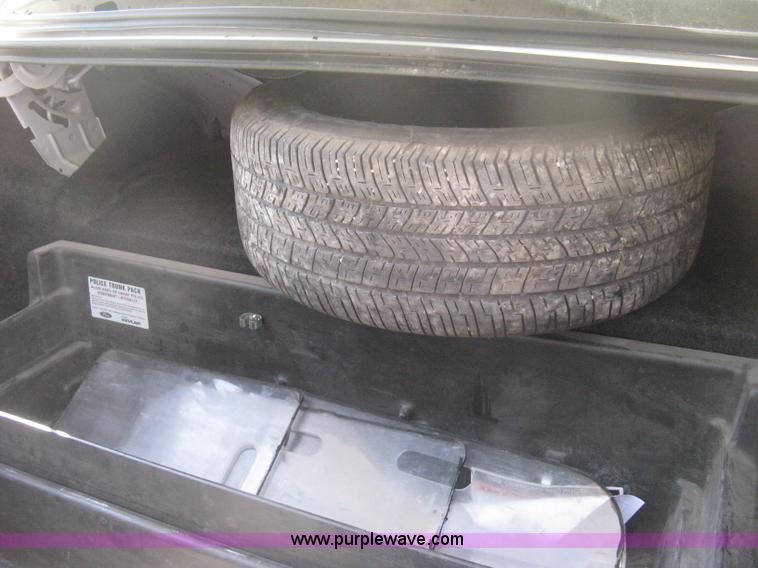 image for item H6276 2008 Ford Crown Victoria Police Interceptor